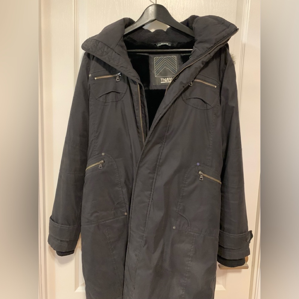 Aritzia TNA Verbier Mid Length  Parka winter coat size Large